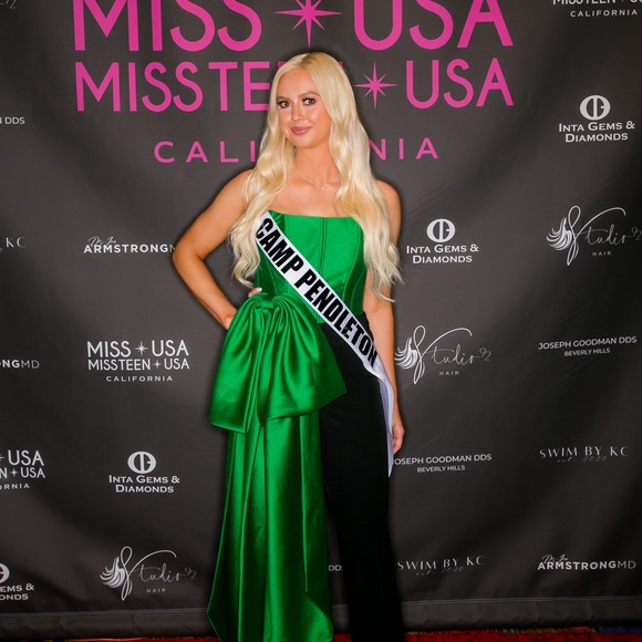 Pageant Interview - Picture 3 of 4